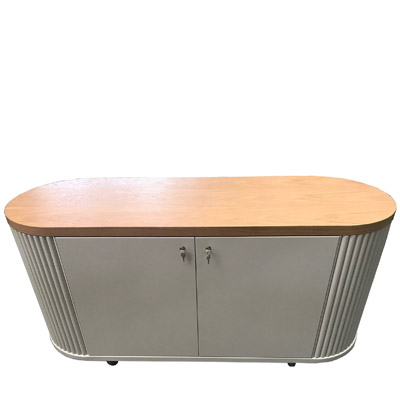 Loungeserie Elversberg Sitzbank mit integrierten Tischen und Theke abschlie�bar und mit Rollen